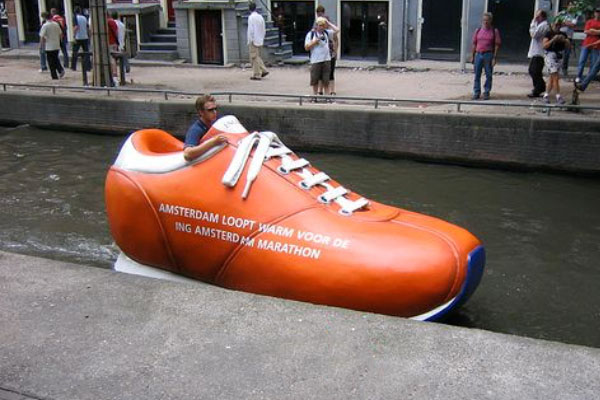 boat shaped shoes