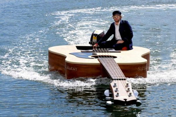 The Guitar Boat